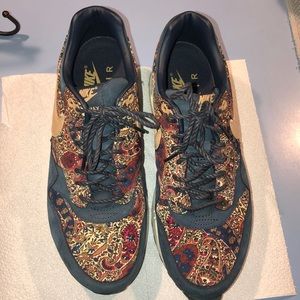 Nike Air Max Sneakers